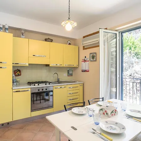 In With Kitchen Apartment *